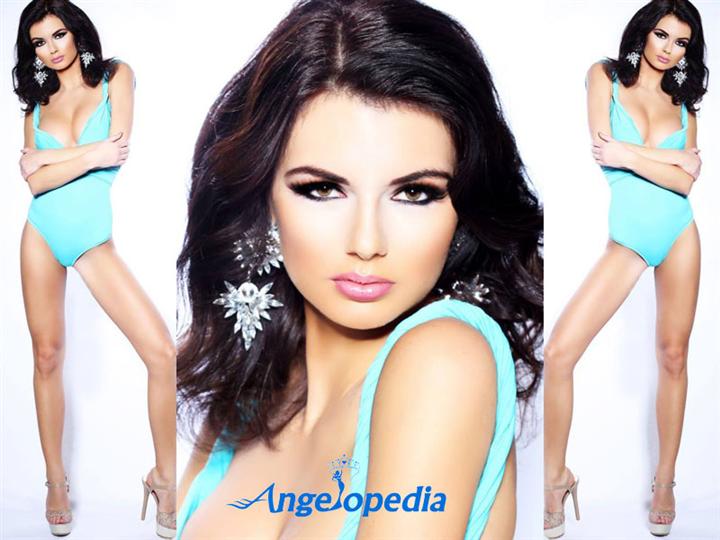 Anita Polgariova Official Photos