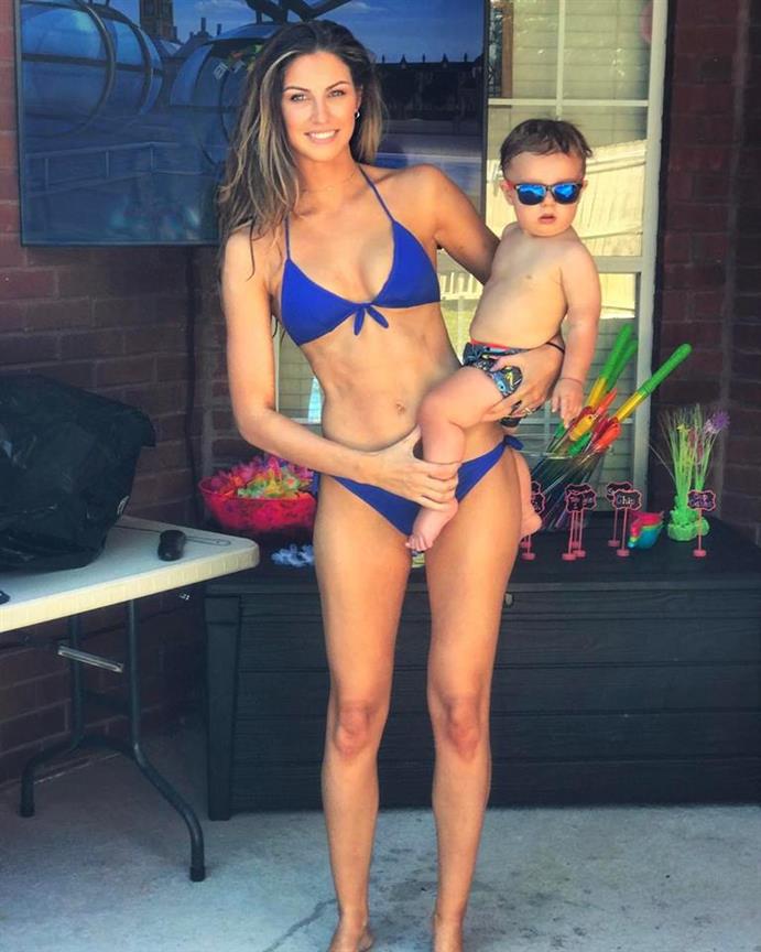 Beauty Queens smolder Sports Illustrated Swimsuit Issue