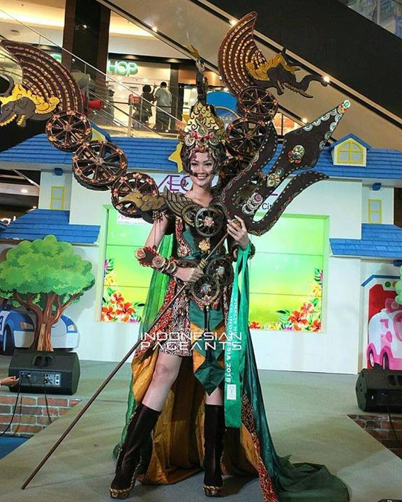 Miss Earth Indonesia 2018 Top 10 National Costumes by Angelopedia